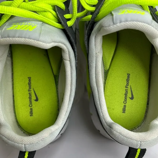 Nike Training In Season TR2 Size 7.5. Light dark gray / green. - Image 15