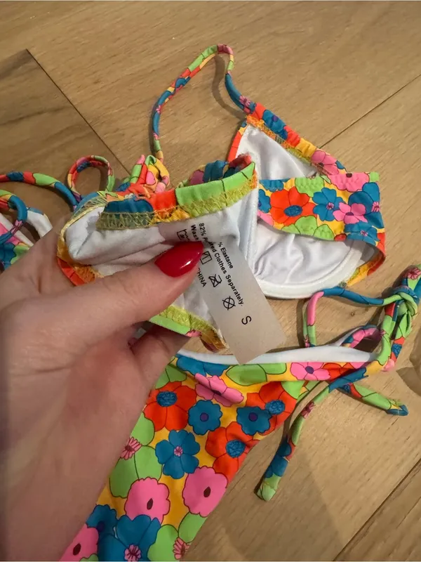 NWT SHEIN Women's Floral Print Tie-Front Bikini Swimsuit - Image 4