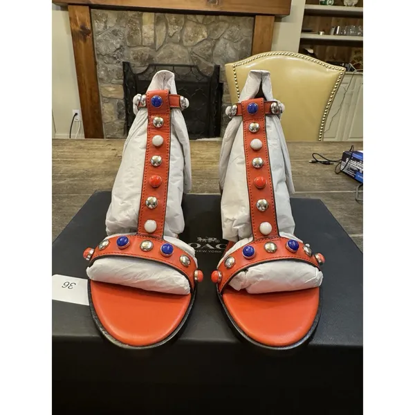 Coach Sadie Semi Black Calf Studded Sandals Size 6.5 Deep Coral T Strap - Image 2