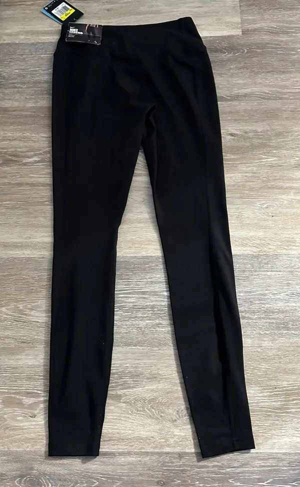 Nike lacrosse ladies tights are a Size small. - Image 2