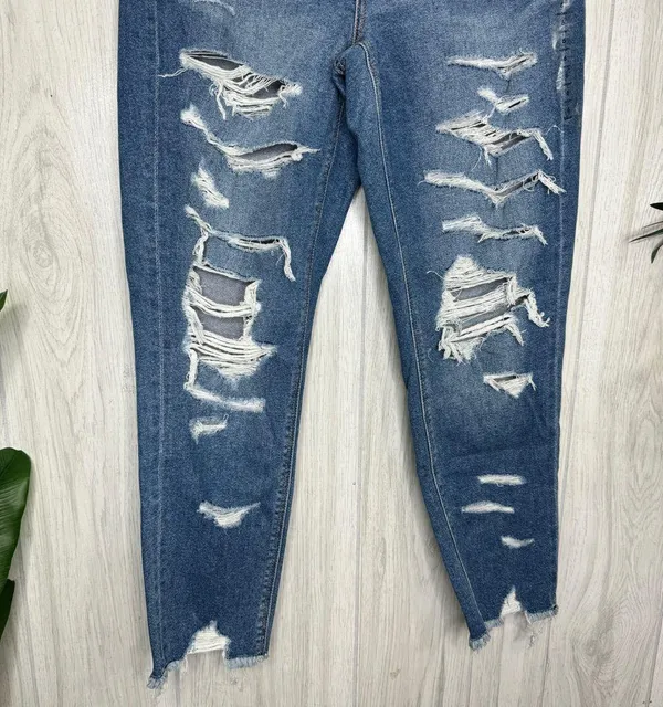 NWT American Eagle Stretch High Rise Ripped Mom Jeans Indigo Shatter 6 Short - Image 5
