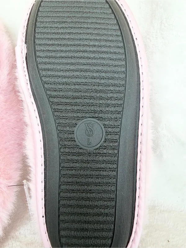 MWT Victoria’s Secret Luxe Plush Closed-Toe Slippers Size L - Image 9