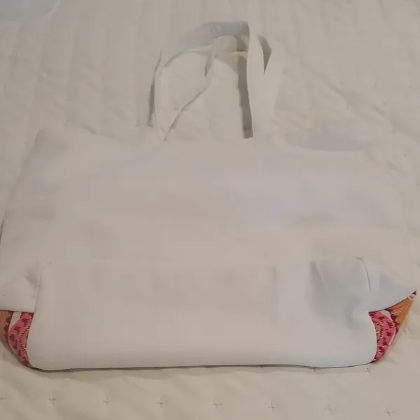509 Broadway Pink and Orange Geometric Weekend Tote (37) - Image 4