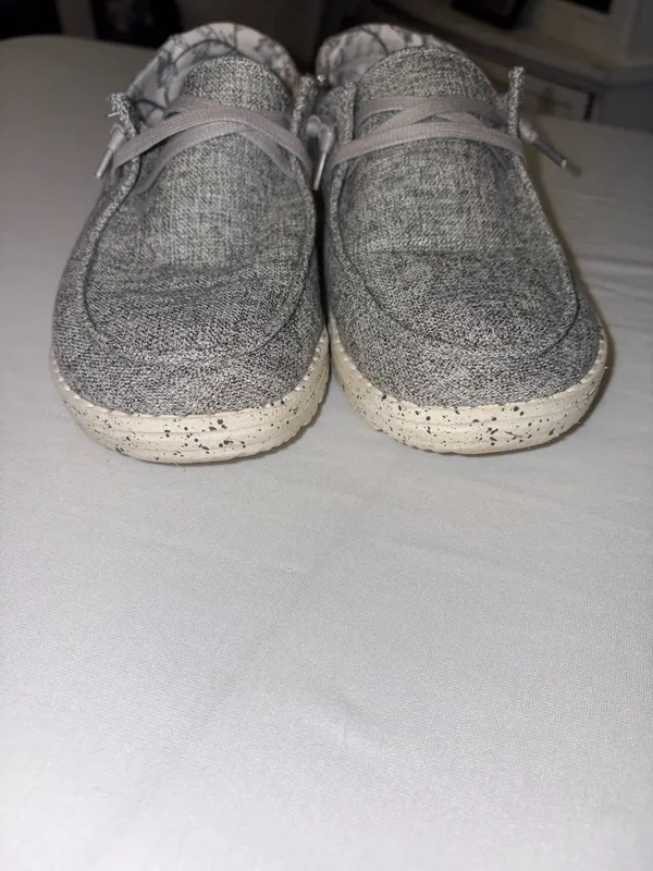 Hey Dude Casual Canvas Slip-On Shoes Wendy style L Linen Size 7 - Image 2