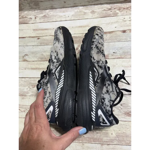 Brooks Adrenaline GTS 23 Running Shoes Women's 8 Medium Black White Speckled - Image 7