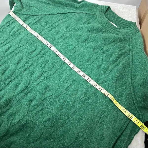 Aerie oversized green cable Knit Sweater size L - Image 11