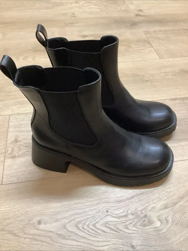 Dirty Laundry Size 9 Tune Out Black Pull-On Chelsea Ankle Boots, New No Box - Image 4