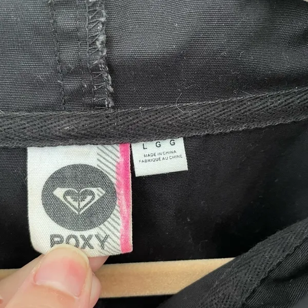 ROXY ZIP UP JACKET cropped 3/4 sleeve’s size large - Image 3