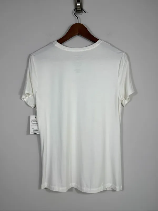Nine West Soft Spun White Crewneck Tee Size Medium NWT Stretch Top - Image 2