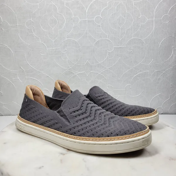 UGG Sammy Chevron Sneakers Womens Size 7 Gray Mesh Stretch Knit Slip On Flats - Image 6