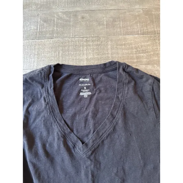 Sonoma‎ Women's Black Everyday Tee V Neck Long Sleeve Tee Size Small - Image 2