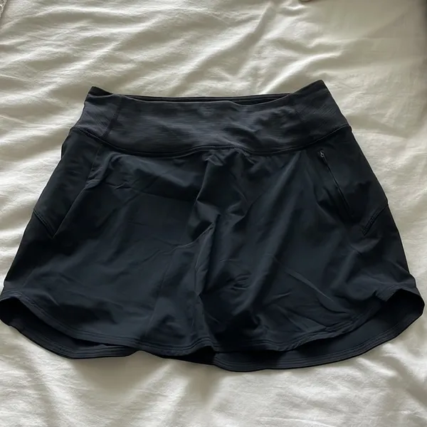 Outdoor voices Hudson 4” skort - Image 3