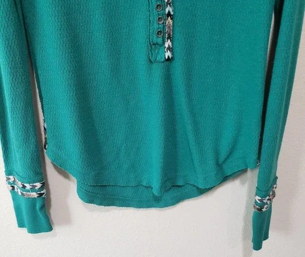 We The Free Chevron Embroidered Thermal Scoopneck Long Sleeve Henley Shirt XS - Image 4