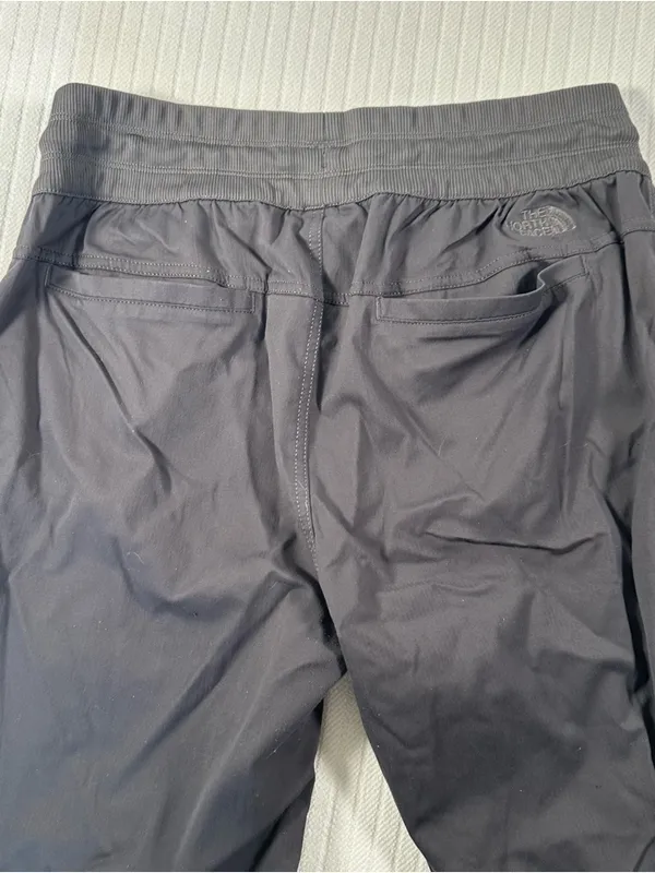 North face women’s size medium - Image 11