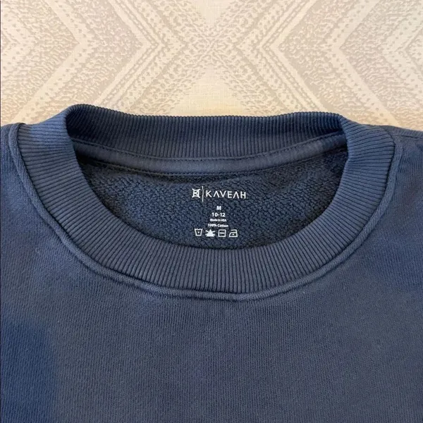 Kaveah Ombré Blue (Navy Tone) Oversized Fleece Sweatshirt – Junior M (10/12) NWT - Image 2