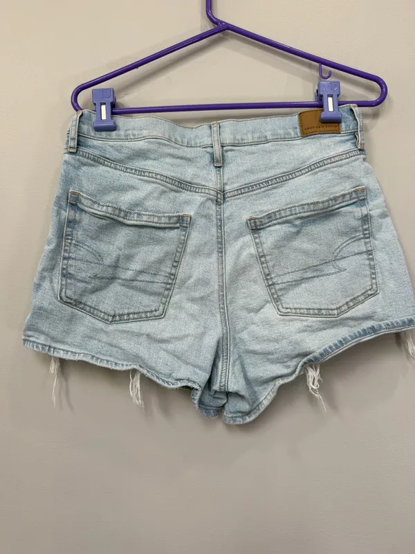 American Eagle Women’s Size 8 Light Wash High Rise Distressed Denim Shorts - Image 4