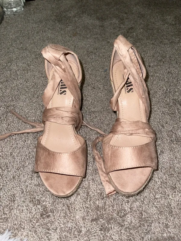 Lace up heels Pink Size 6.5 - Image 2