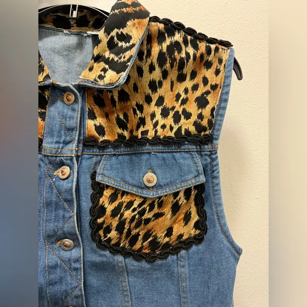 Vintage 90s 80s Denim Jean Vest Animal Print Leopard Rope Detail Western Large - Image 3