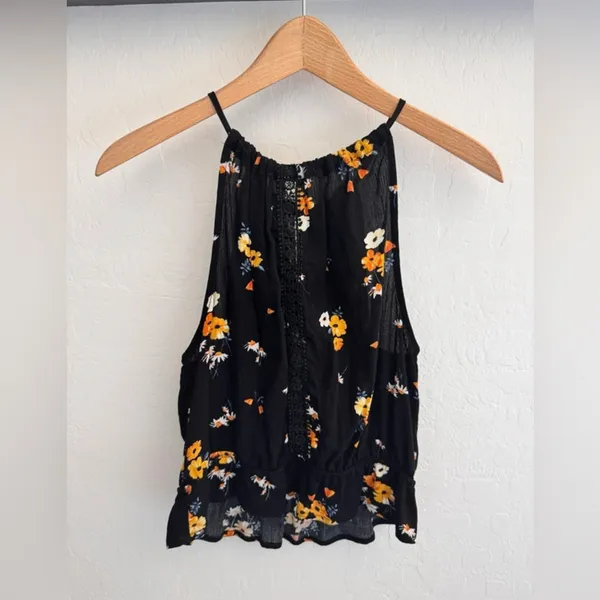 H&M Divided Floral Halter Top Women 4 Black Crochet Boho NWT‎ - Image 2