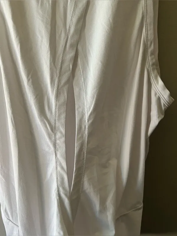 Fabletics White Dry-Flex Twisted Open Back Tank Size Small - Image 5