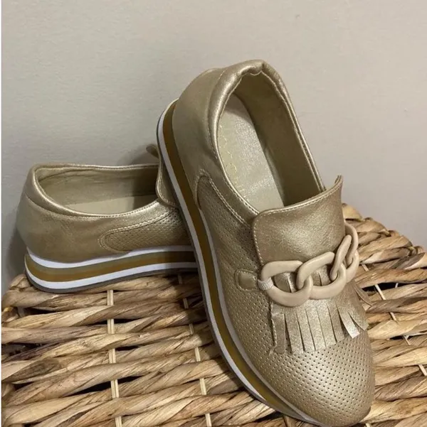 “Bess” Coconuts by Matisse Stylish metallic Sneakers! - Image 5