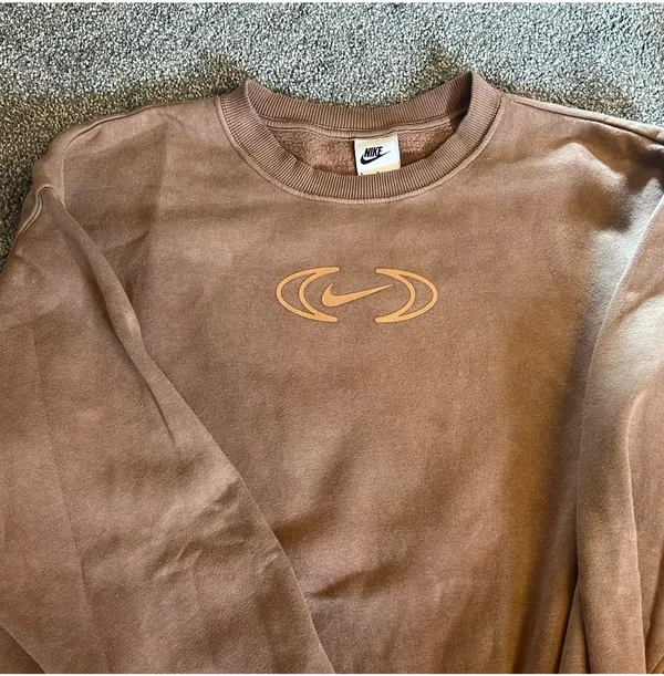 Nike Crewneck Sweatshirt - Image 2