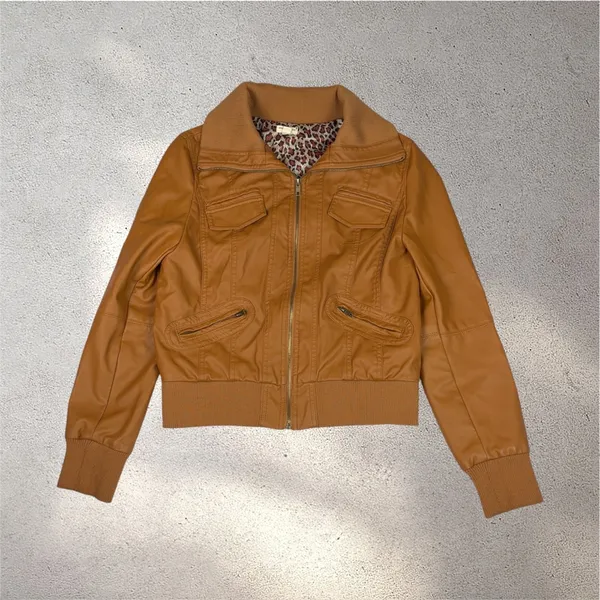 Zenana Outfitters Vegan Leather Moto Bomber Jacket Women’s L Tan Biker Y2K Chic - Image 3