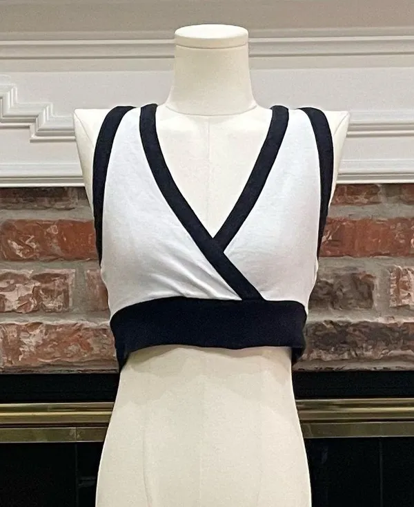 Forever 21 black and white sleeveless crop top / M / Excellent condition - Image 2