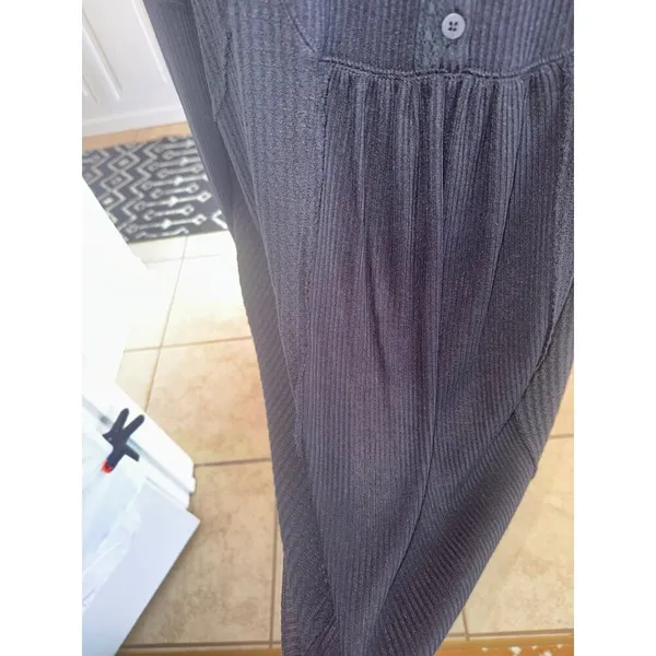 Black Leo Henley Waffle Knit - Image 13