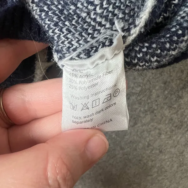 navy woman Size 2 Small blue geometric motif button-up sweater vest‎ - Image 2