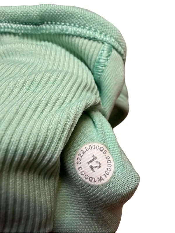 💚 Lululemon Ebb to Street Crop Tank Wild Mint Ice Green Size 12 💚‎ - Image 3