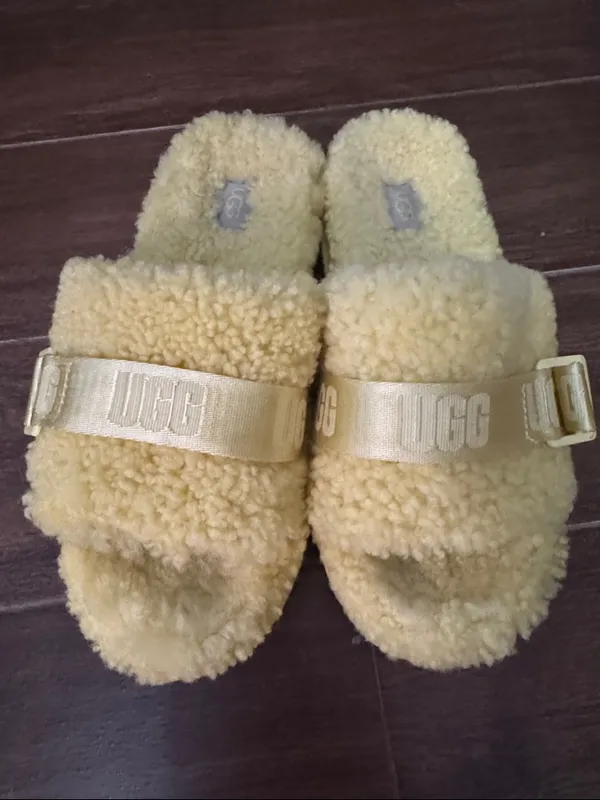 UGG Fluffita Platform Slippers - Image 3