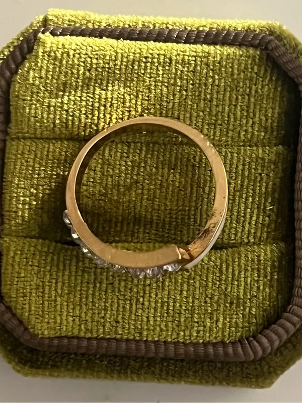 Classic Design Stainless Steel Golden w/ Modern Design Adjustable Ring S 6-9 - Image 3