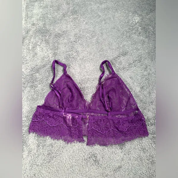 Victoria’s Secret Purple Lace Bralette large - Image 4