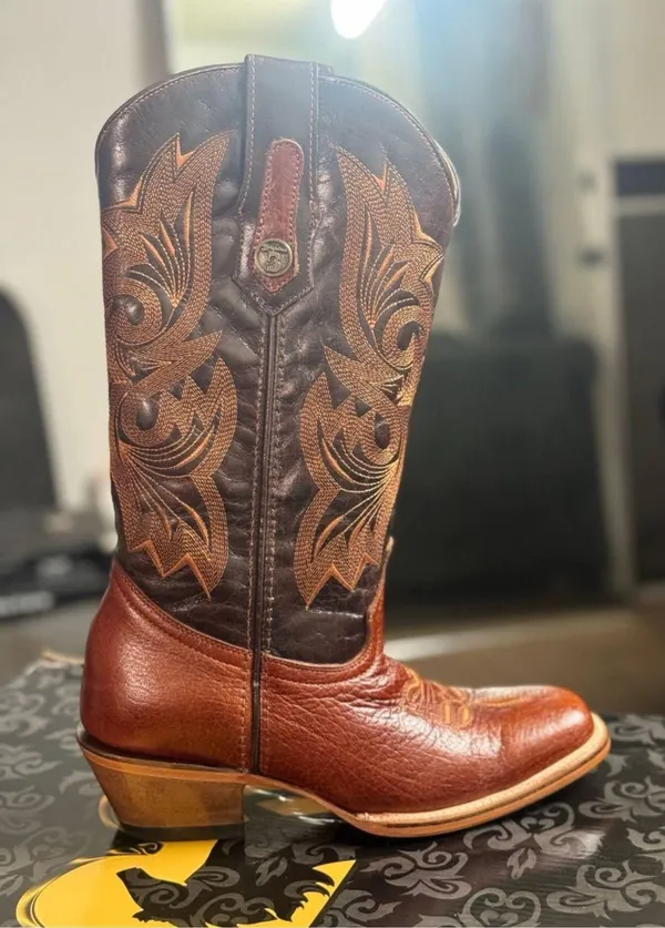 Yalujobran women boots Size 8 Style Sofia-1 Color chedron Leather vacuno - Image 3