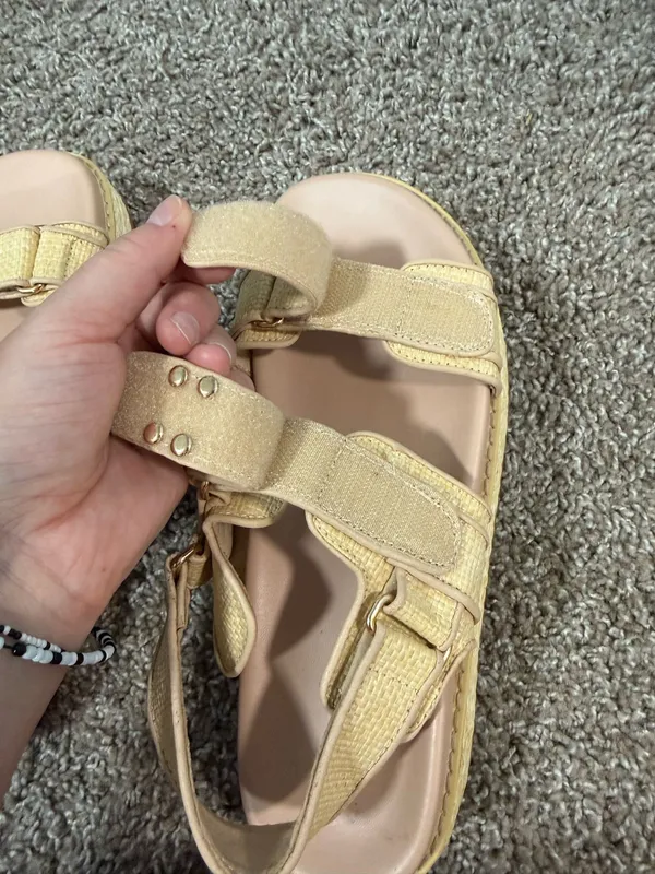 Platform Sandals Gold Size 8.5 - Image 6