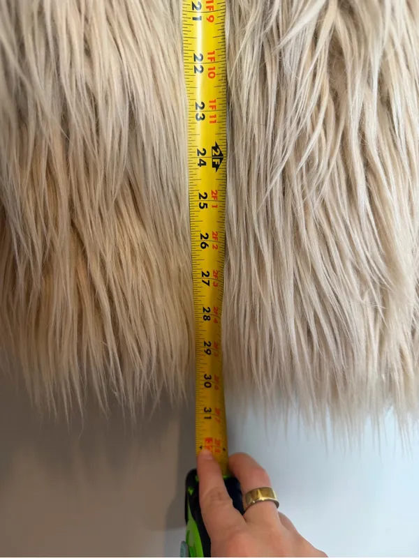 Lioness Portofino Faux Fur Coat XS/S Blush Cream Shaggy Oversized Mob Wife - Image 7