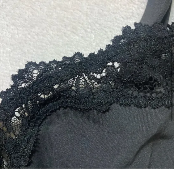 SKIMS Fits Everybody Lace Bra 32D - Image 4