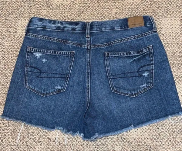 American Eagle Mom Jean Shorts - Image 3