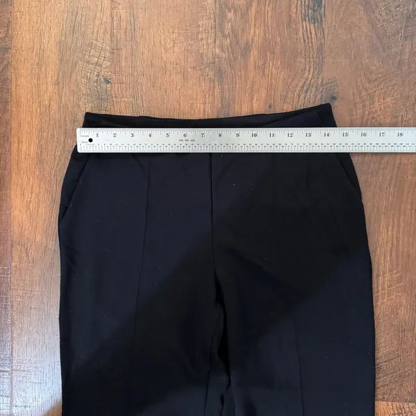 UNIQLO black elastic waist ponte pants, size M - Image 6