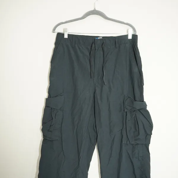 Old Navy Women's Medium Black Baggy Cargo Pants Cotton Nylon Utility Trousers - Image 3