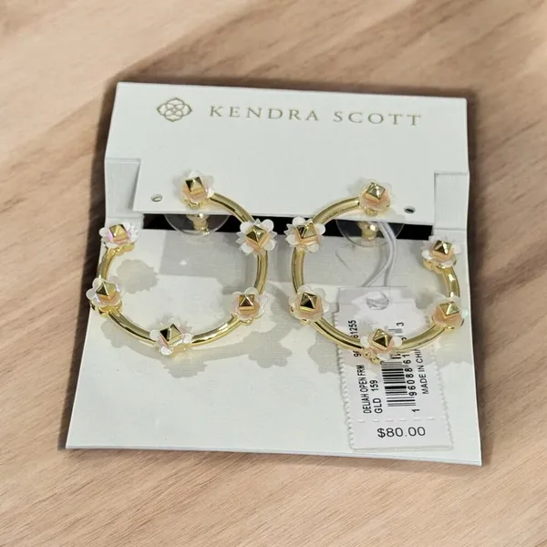NWT! Kendra Scott Deliah Gold Open Frame Hoops in Iridescent White Mix - Image 4