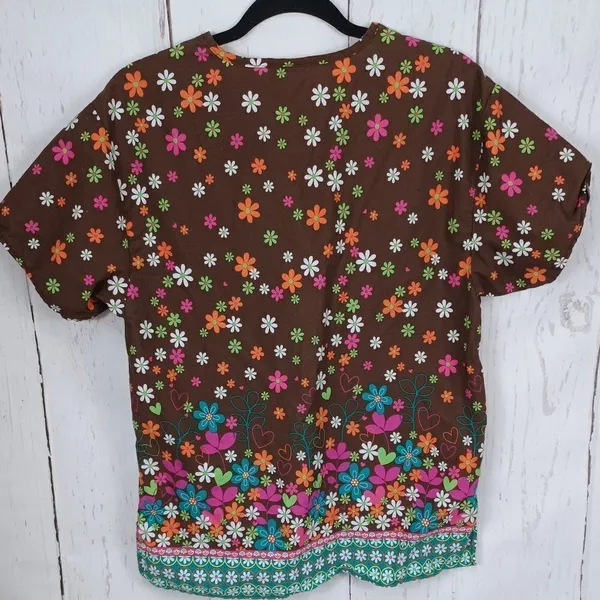 ‼️final must bundle‼️ Dickies Womens Brown Floral Scrub Top Hearts Flowers - Image 6