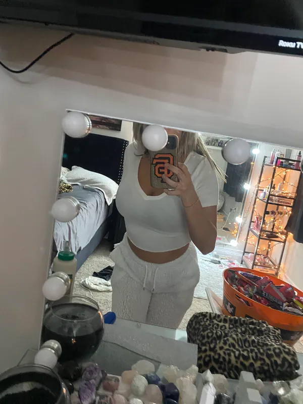 V Neck Crop Top Size XS - Image 2