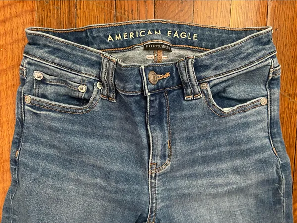 American Eagle Low-Rise Jeans Flare Stretch - Image 3