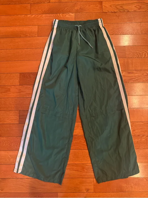 Edikted Fauna Nylon Track Pants Green Wide Leg Size Small EUC - Image 2