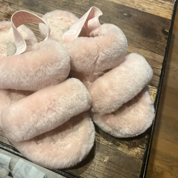 Ugg pink women’s slippers‎ size 9 - Image 2