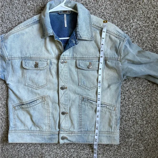 Free People Light Wash Denim Jacket Jean Casual Spring Summer Boho Bohemian XS - Image 6
