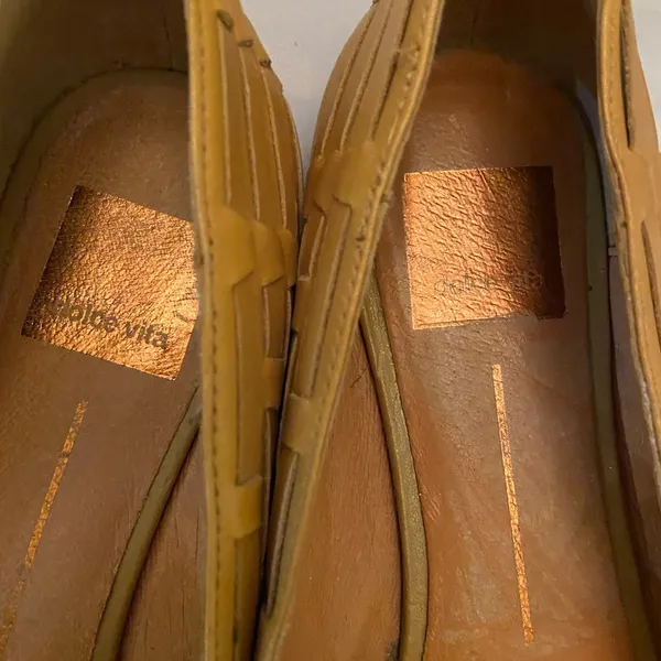 Dolce Vita Leather Tan Loafer with Bronze tip size 8M - Image 5