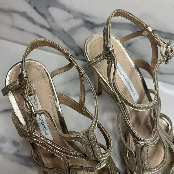 Diane Von Furstenberg Women's Gold Metallic Jeanette Nappa Heels Sz 8.5 Classic - Image 2